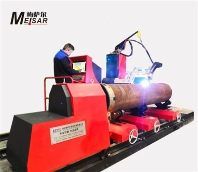 Machine de chanfreinage et de découpe de pipelines CNC